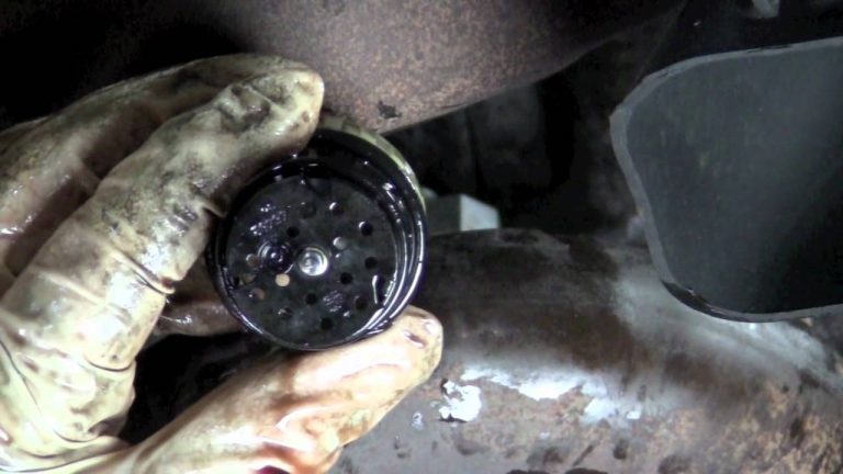 Discover the Causes, Symptoms, and Prevention Methods for the 2014 Jeep Grand Cherokee Transmission Leak