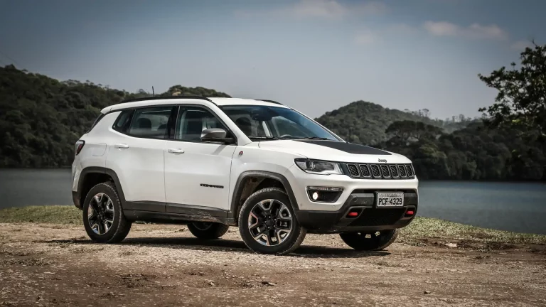 Discover the Fascinating World of 2018 Jeep Compass: Unveiling Hidden Animals