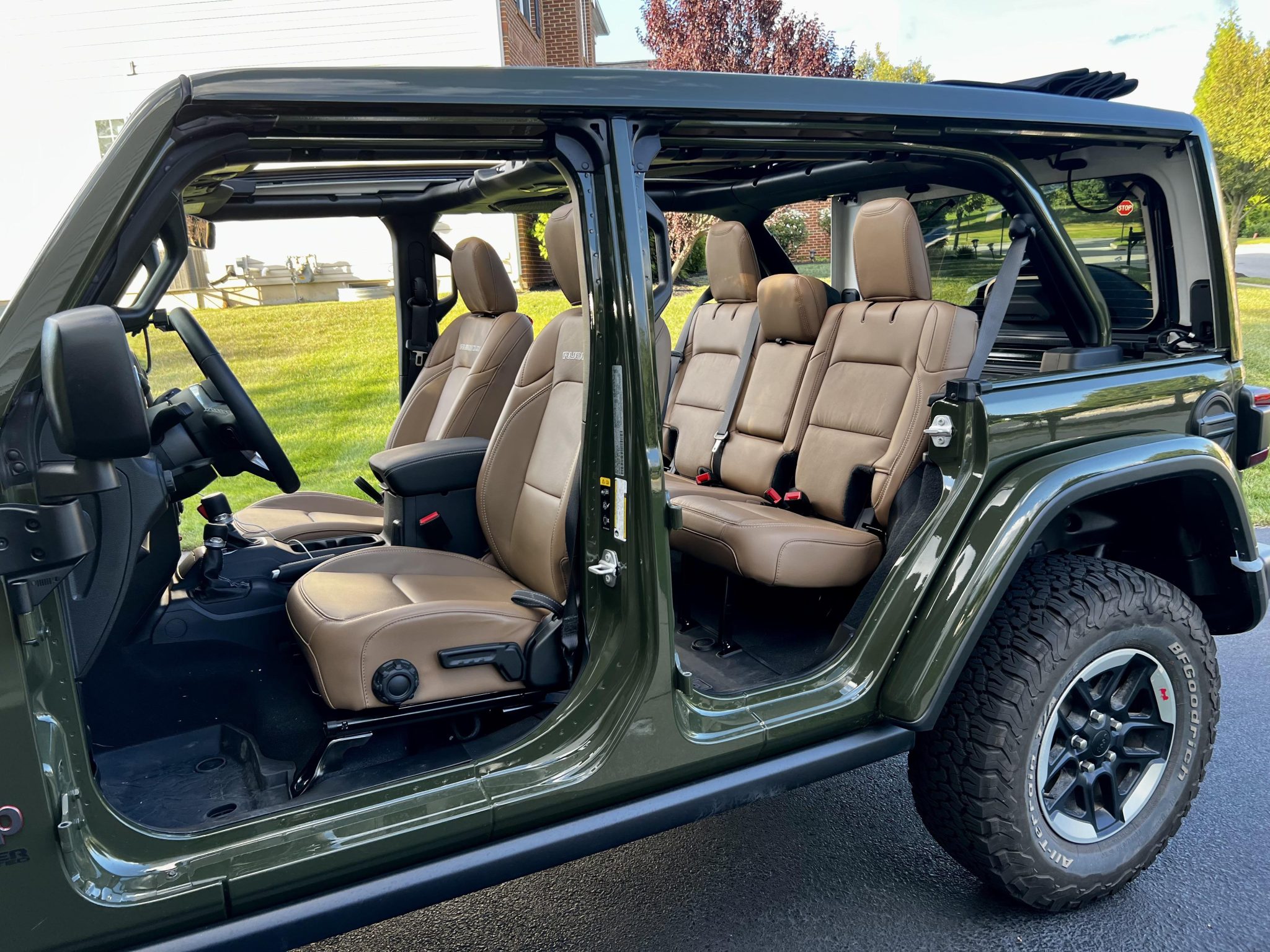 Can you drive a jeep wrangler without doors in Australia? Vehiclers