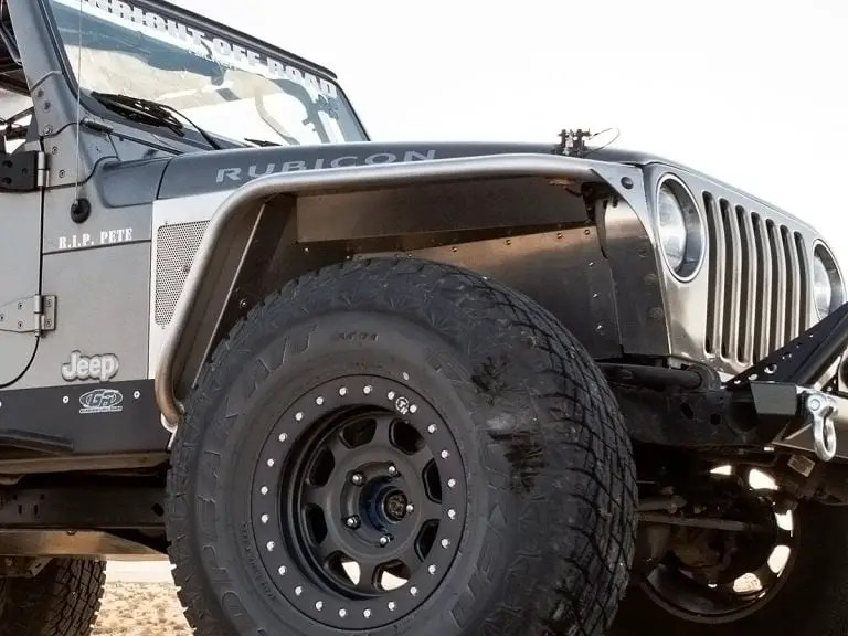 How to Keep Jeep Wrangler Fenders Black: Essential Care Tips