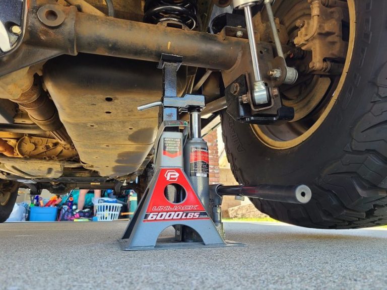 Where to Put Jack on Jeep Wrangler Safely?